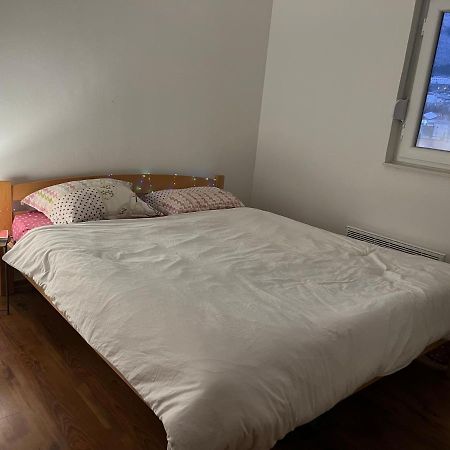 מוסטר Old Bridge Apartment מראה חיצוני תמונה