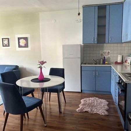 מוסטר Old Bridge Apartment מראה חיצוני תמונה